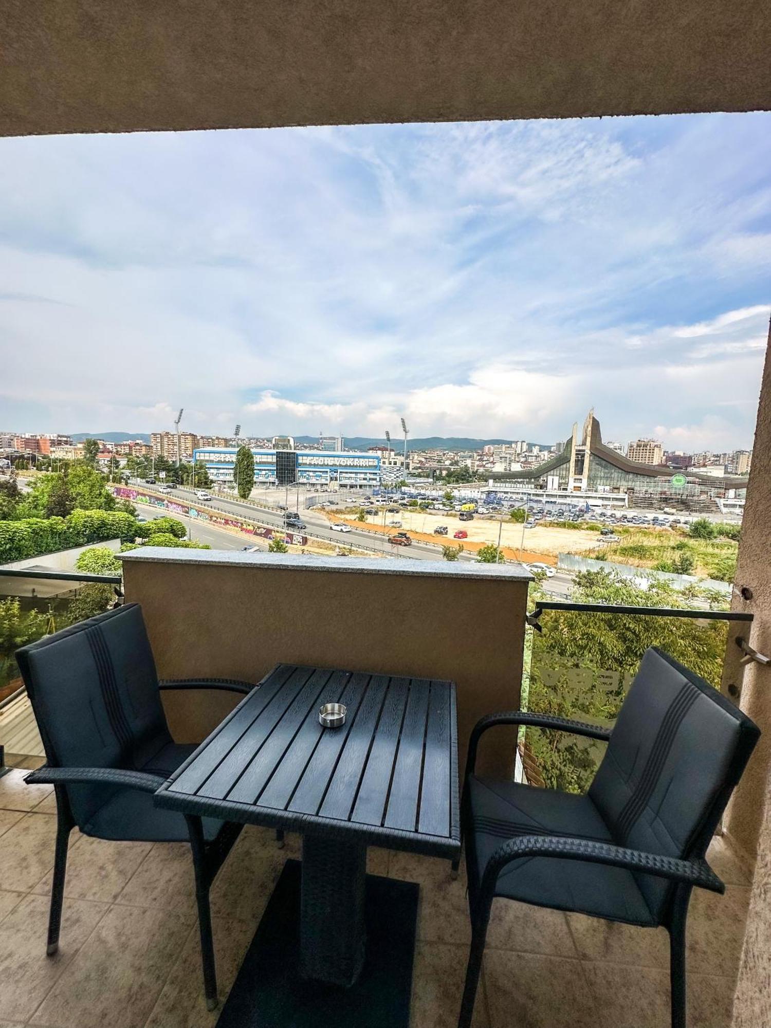 Grand Apartments Prishtina Priştine Dış mekan fotoğraf