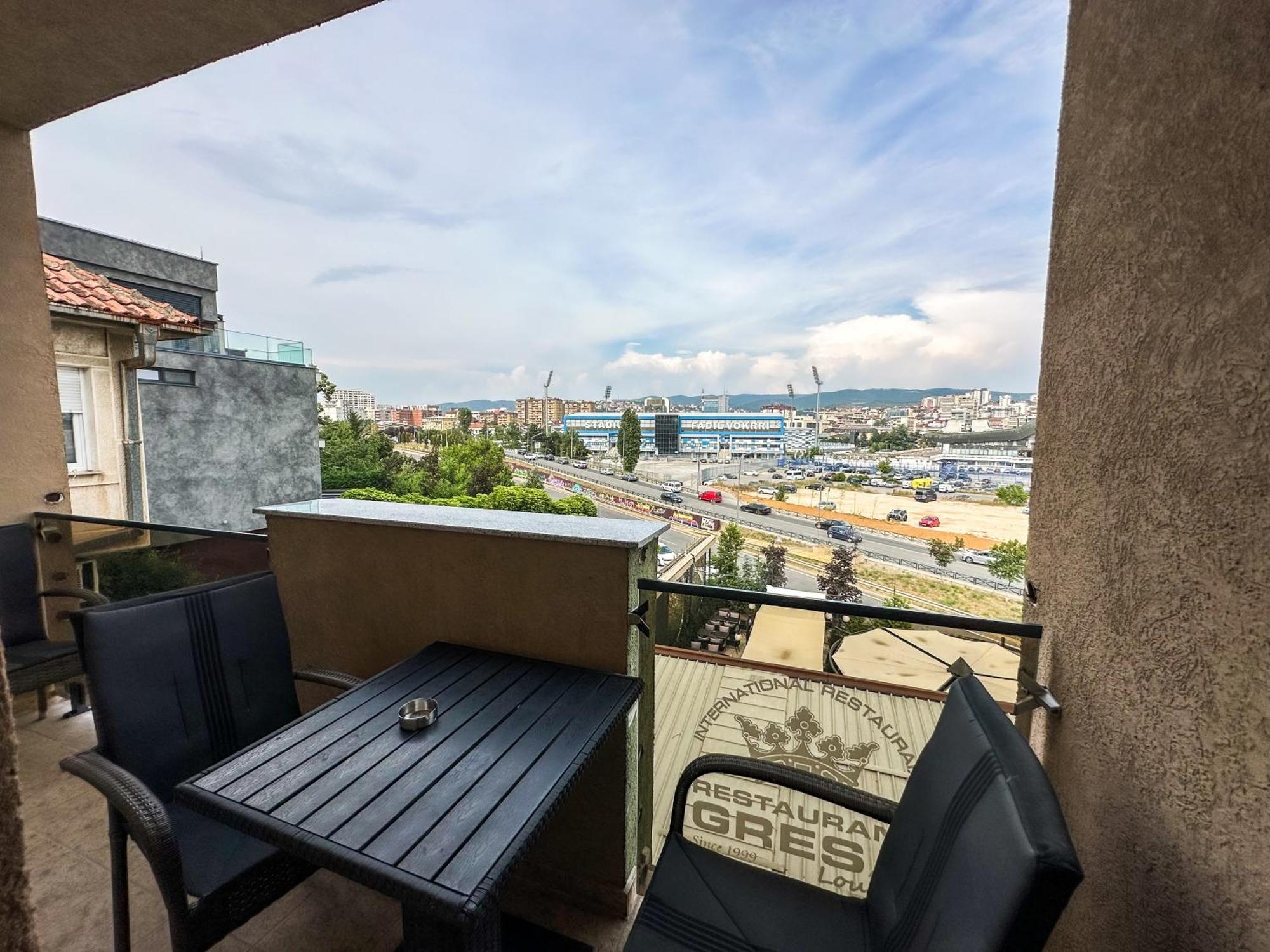 Grand Apartments Prishtina Priştine Dış mekan fotoğraf
